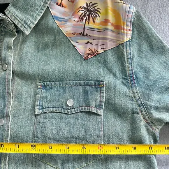 Le Superbe Surf Cowboy Pearl Button Western Shirt Sun Faded Denim Revolve Sz 8 - Picture 8 of 12